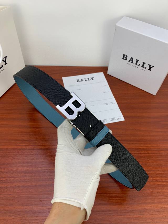 代购级 Bally 巴利男士腰带 双面可用 手掌纹双面头层牛皮皮带 配有金 银 字母扣头该皮带可调节 且能根据需要剪裁质量保证达到修身效果 宽度3.5 Cm